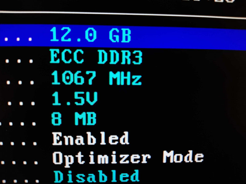 Dell PE R510, 1x Xeon E5520 2.27GHz QC/12GB, NO RAID/HDDs, 1 PSU