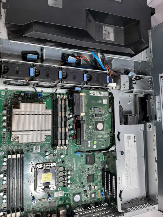 Dell PE R510, 1x Xeon E5520 2.27GHz QC/12GB, NO RAID/HDDs, 1 PSU