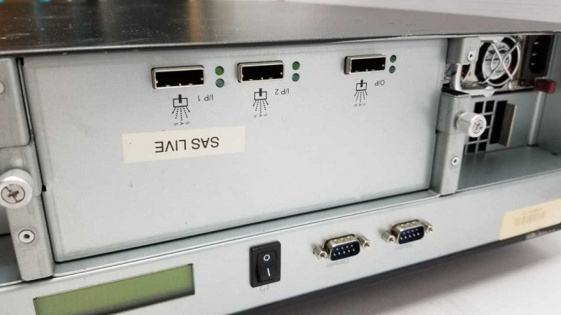Unknown model sas array / 16x 3.5\\" Bays / 6x caddies / 2x PSU / AV953-00279