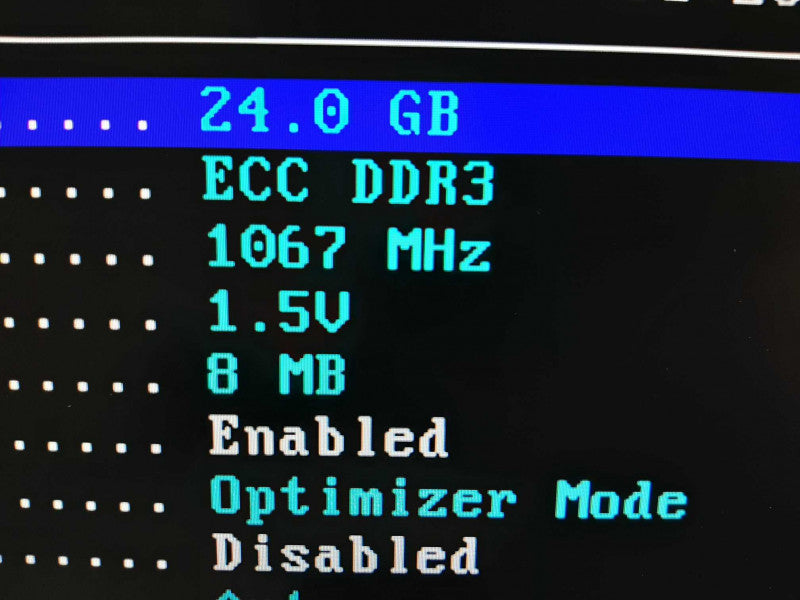 Dell PowerEdge T410, 2x Xeon E5620 2.4GHz QC/24GB PERC 6/i, 3x 500GB HDDS ~