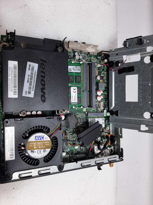 Lenovo ThinkCentre M72e i5-3470T 2.9GHz DC/8GB, NO SSD ~