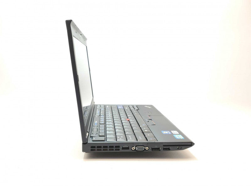Lenovo X220 12.5\\" Laptop. Intel i5-2520M, 8GB Ram, 120GB SSD. -