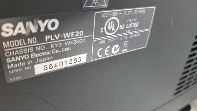Sanyo PLV-WF20 Projector chassis KY3-WF2000 / 1914, 1745 lamp hours #