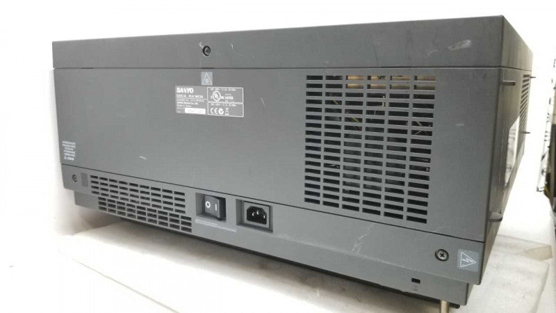 Sanyo PLV-WF20 Projector chassis KY3-WF2000 / 1914, 1745 lamp hours #