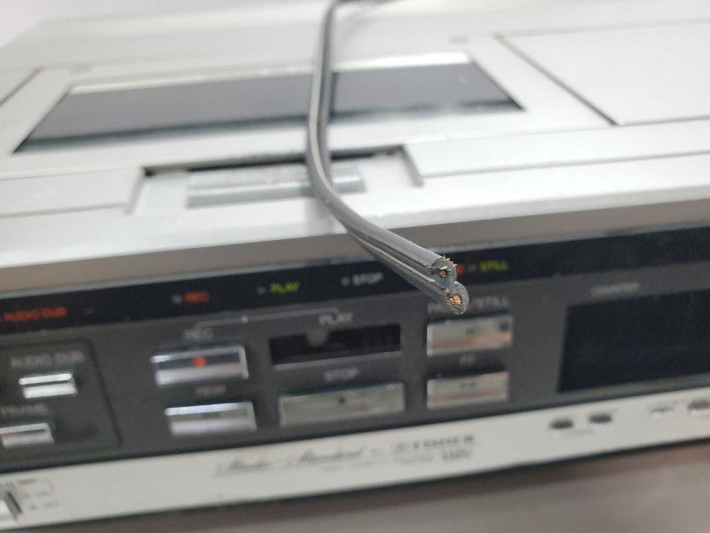 Fisher FVH-520 VCR (READ) |
