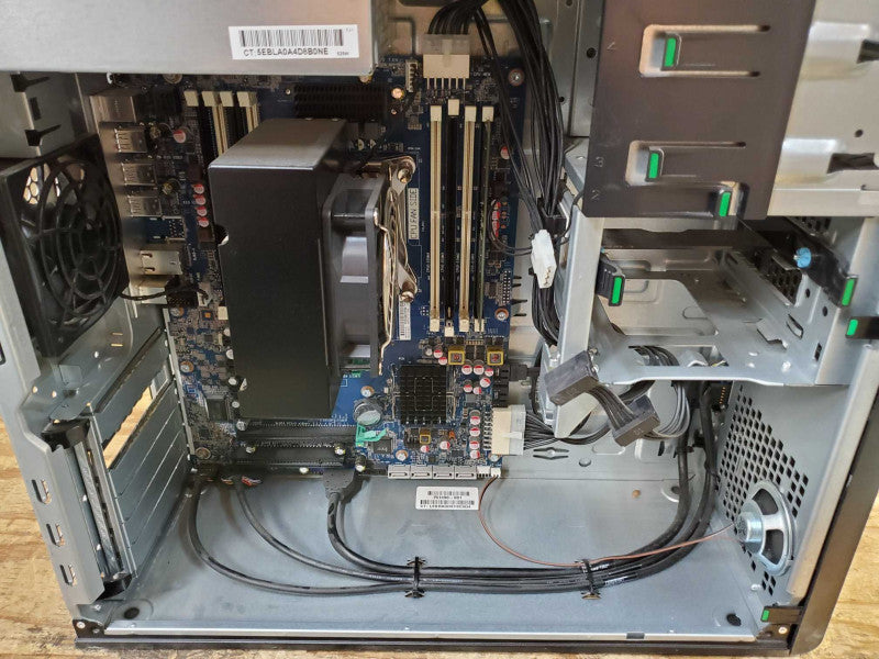 HP Z440 workstation, Xeon E5-1620 V3 @ 3.5ghz / 16gb ddr4 :
