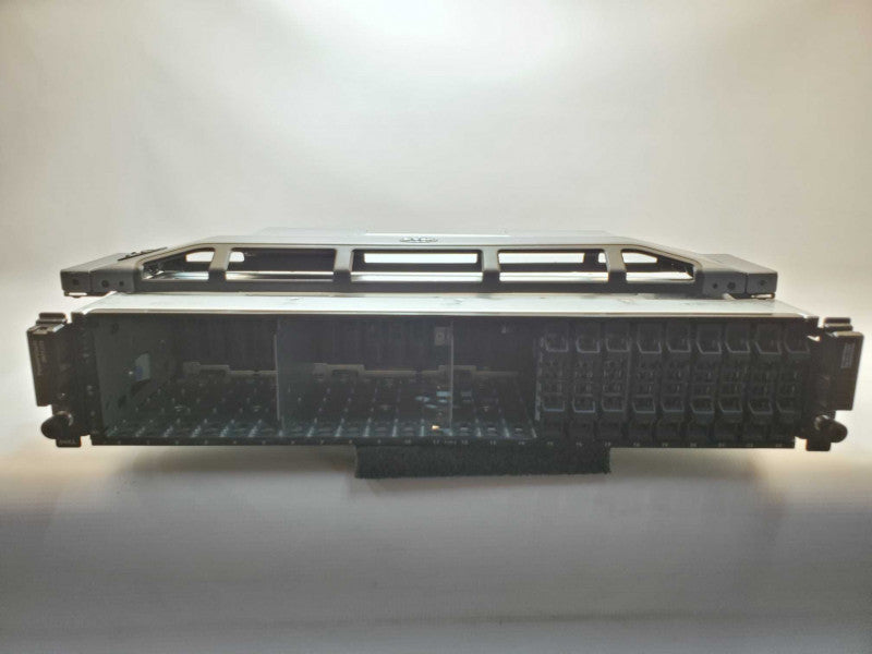 Dell PowerVault MD1220 E04J001 2.5\\" 24-Bay SFF SAS Storage Array w/ 2x E09M005 :