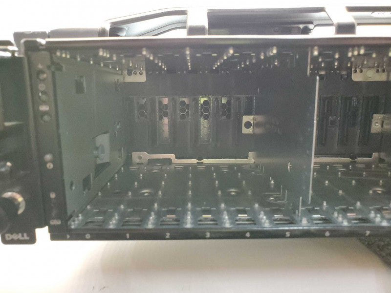 Dell PowerVault MD1220 E04J001 2.5\\" 24-Bay SFF SAS Storage Array w/ 2x E09M005 :