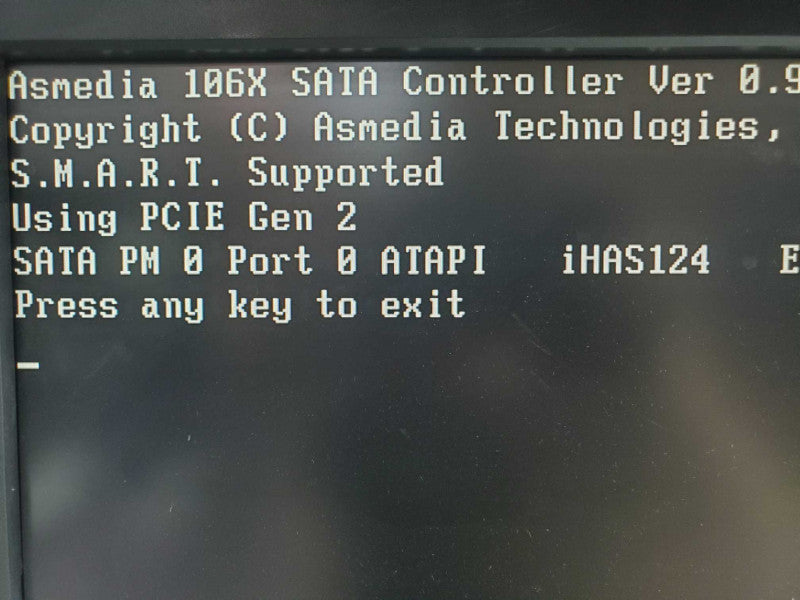 Supermicro X10SAT, E3-1220 V3 3.1GHz, 8GB DDR3, Asmedia 106X SATA Controller |