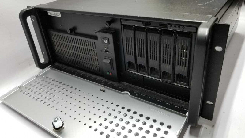 Supermicro X10SAE i7-4790 @ 3.60ghz / 8gb ram / GeForce 8400 GS 1GB #
