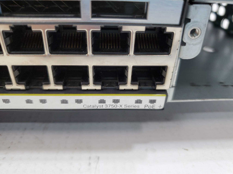 Cisco Catalyst WS-C3750X-48PF-E, 48-Port Switch, 1x PSU )