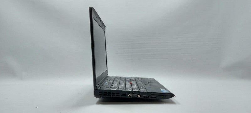 Lenovo Thinkpad X220 I5- 2520M 2.5GHz 8GB RAM 120 GB SSD 12.5\\"  $