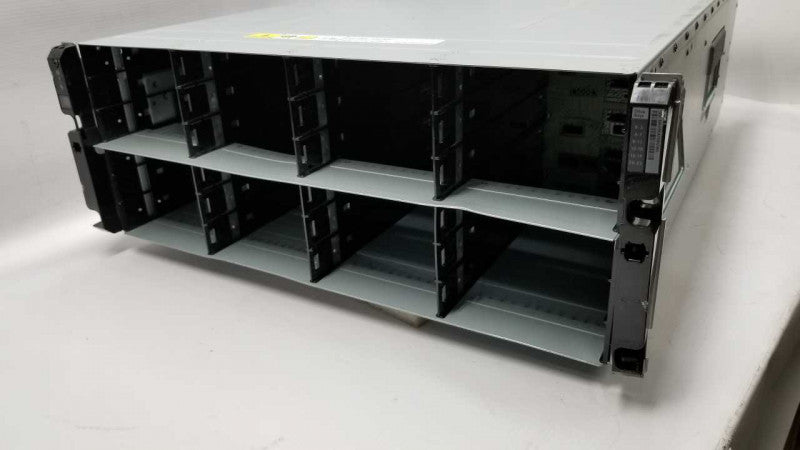 NetApp DS4246 NAJ-0801 Disk Array / 2x PSU / 2x IOM3 controllers #