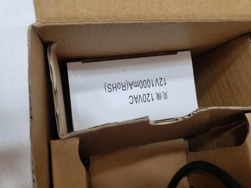 AVTECH Network Camera AVN257ZN/F38 w/ Power adapter & Mounting kit [