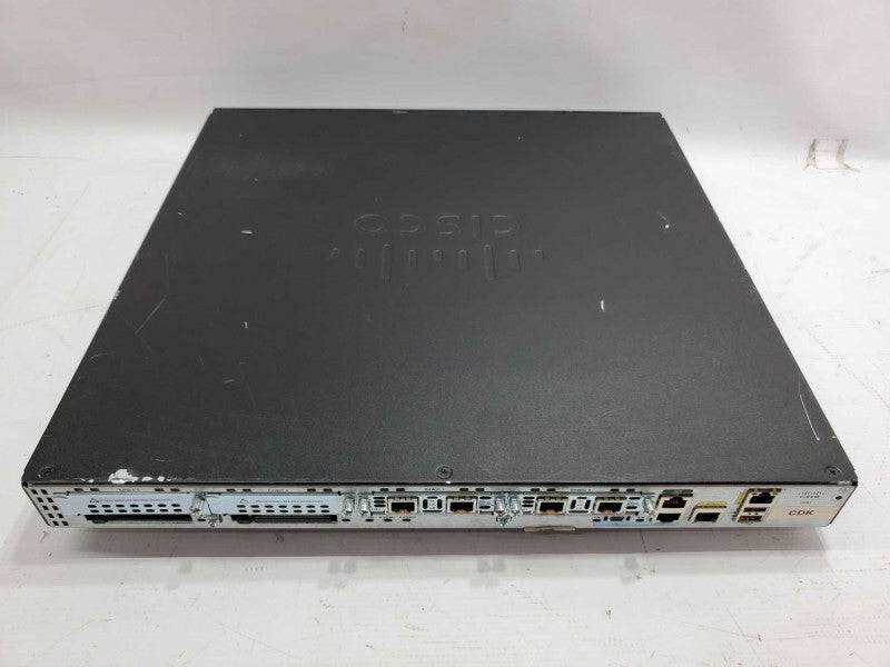 Cisco 2901 Series Router CISCO2901/K9 V06 w/ 2x VWIC2 Modules |