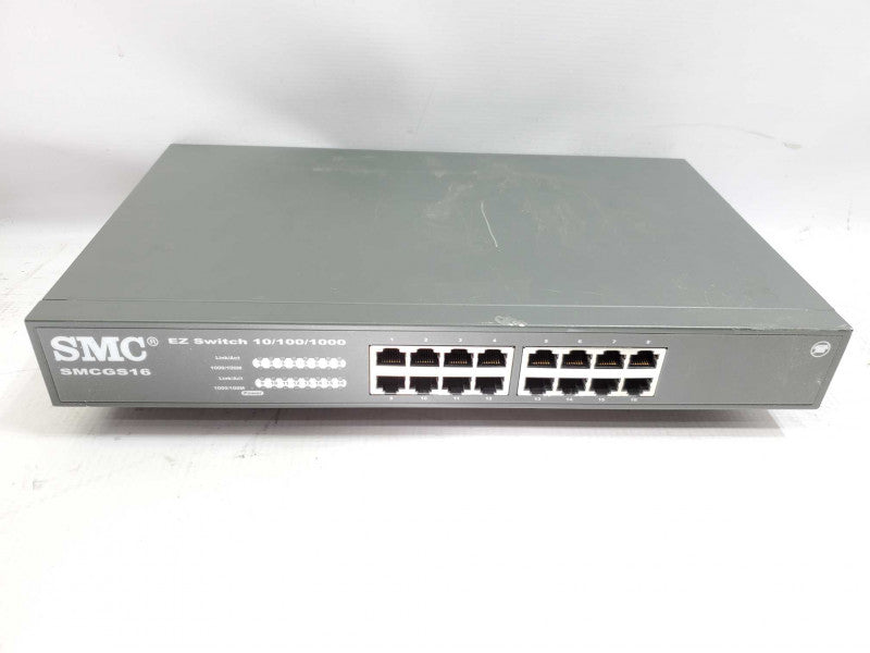 SMC EZ SWITCH 10/100/1000 SMCGS16 Switch 16Port )