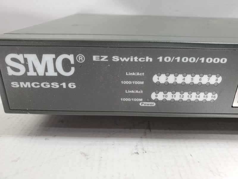 SMC EZ SWITCH 10/100/1000 SMCGS16 Switch 16Port )