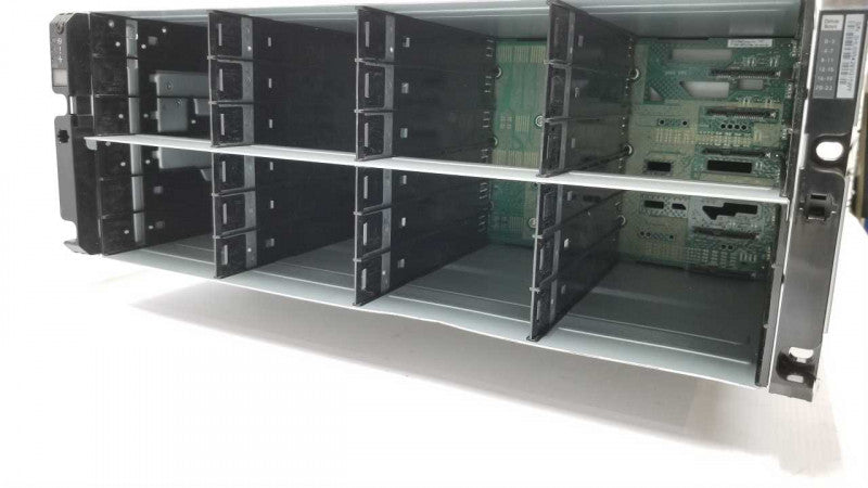 NetApp NAJ-0801 Disk Array / 4x PSU / 2x IOM3 controllers #
