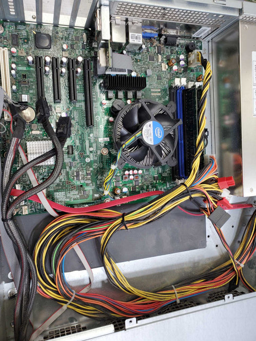 Custom Server, Core I3-3220 @ 3.3GHz, 16GB RAM, No RAID, 1x PSU, 12 x 3.5\\" )