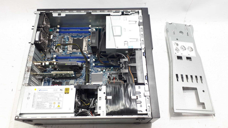 Lenovo ThinkStation C30, E5-2620 2.0GHz 8GB DDR3 nVidia Quadro 400 |