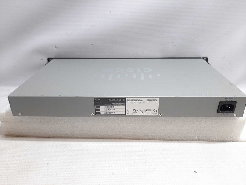 Cisco Small Business SG200-26 26-Port Gigabit Smart Switch, FCTRY RESET ~