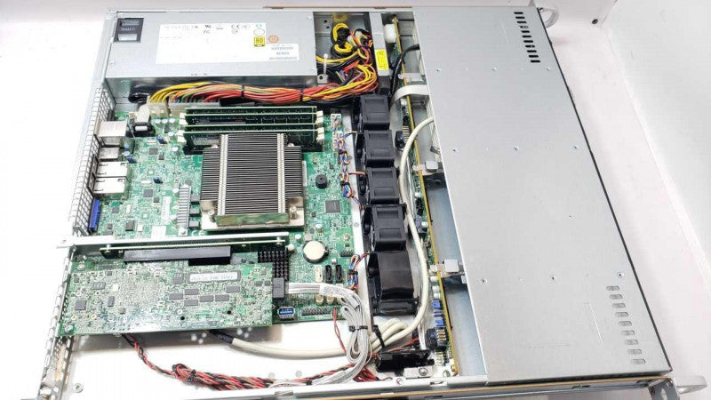 SuperMicro X10SLH-F, Xeon E3-1241v3 3.5GHz, 16Gb DDR3, Adaptec 6405, 3.5\\"