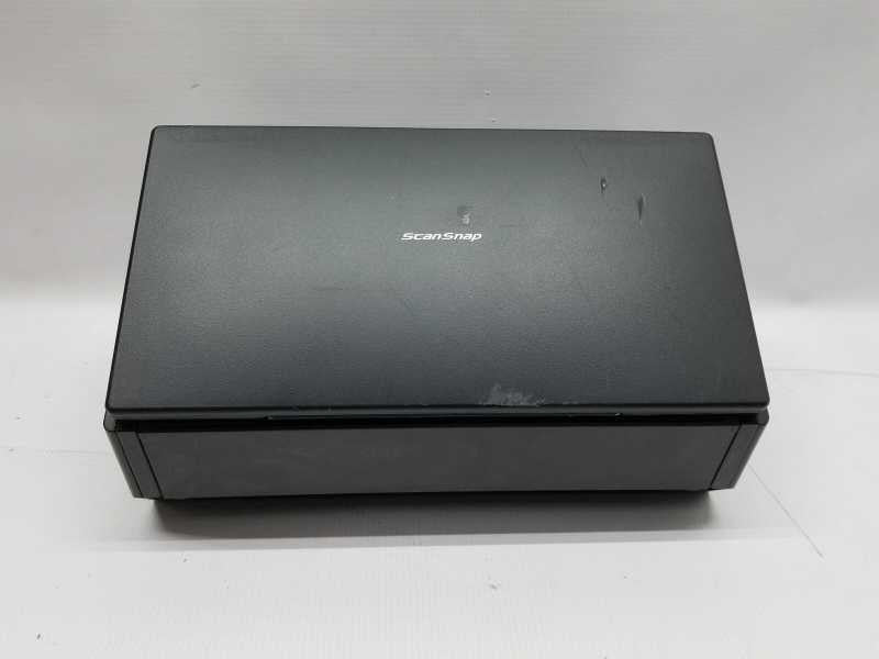 PFU image/document scanner iX500 :