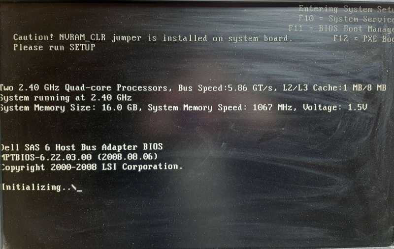 Dell R710, 2x intel Xeon X5530, 16GB, H700, 2xPSU :