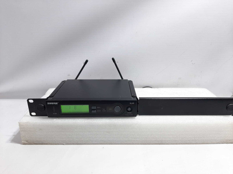 Shure SLX4 Wireless Microphone Receiver G5 494-518 MHz W/ Anntenas ~