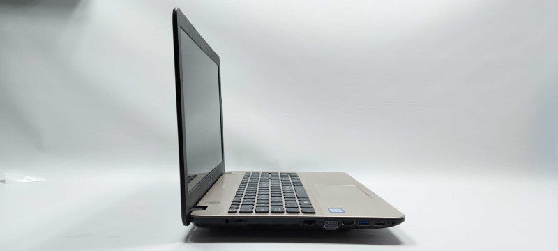 Asus VivoBook Max X541UAK i5-7200U 2.5GHz 8GB RAM 240GB SSD 15.6\\" $