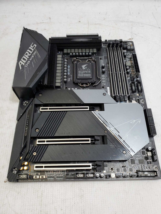 Gigabyte Z590 AORUS Master Intel Z590 Express LGA 1200 ATX DDR4 Motherboard )