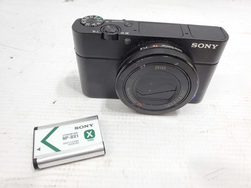 Sony RX100 III 20.1MP Digital Camera |