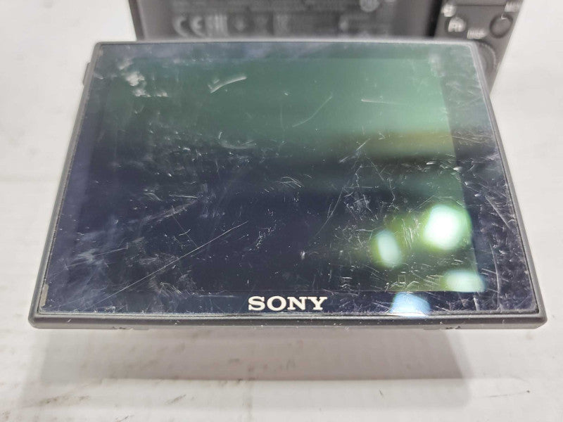 Sony RX100 III 20.1MP Digital Camera |