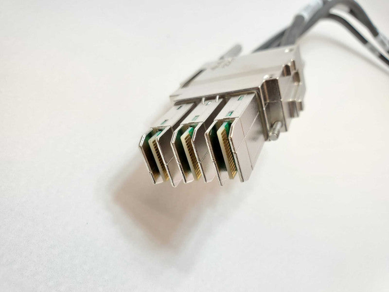 Cisco 800-40403-01- STACK-T1-50CM V01 Stacking Cable :