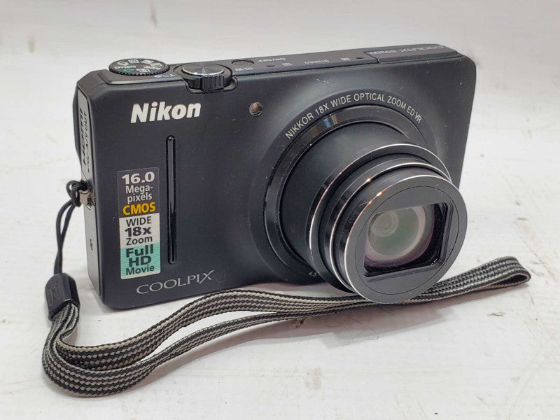 Nikon Coolpix S9200 16.0MP Digital Camera |