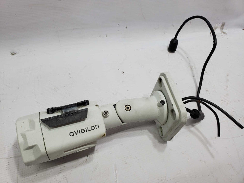 Avigilon 2.0W-H3-BO1-IR Outdoor Security Camera |