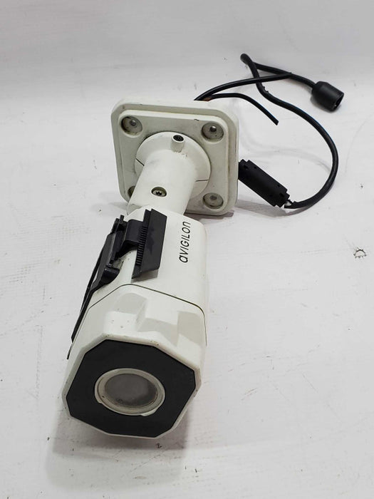 Avigilon 2.0W-H3-BO1-IR Outdoor Security Camera |