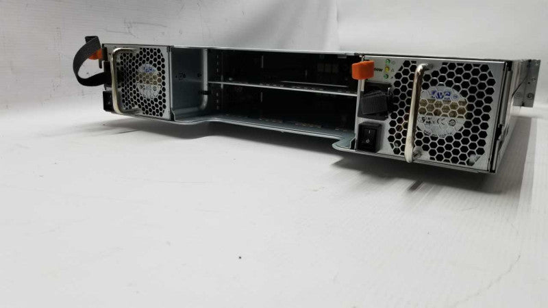 Dell equalogic PS4100 Array barebone / 2x PSU / no controllers / no 3.5\\" HDDs #