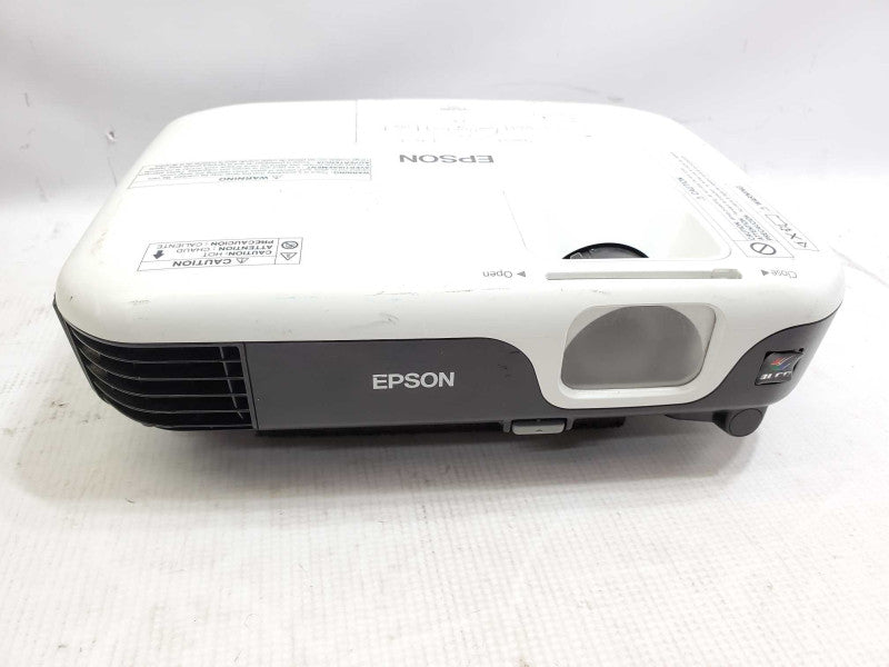 Epson VS220 H592A SVGA 2700 lumens 3LCD Projector, Lamp life 45% used )