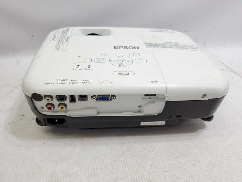 Epson VS220 H592A SVGA 2700 lumens 3LCD Projector, Lamp life 45% used )