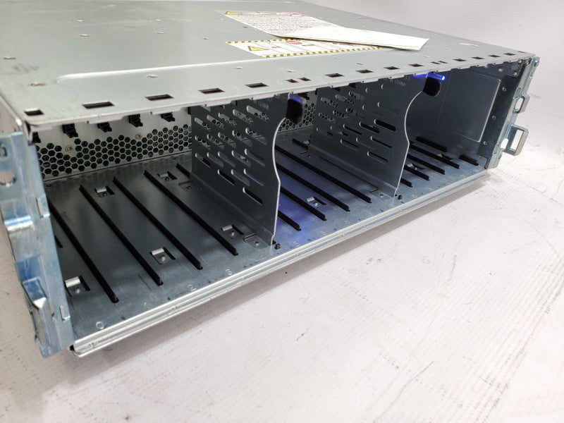 EMC KTN-STL3 15 SLOT FIBRE CHANNEL STORAGE ARRAY _ Power-on tested )
