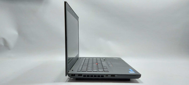 Lenovo ThinkPad T460 i5-6300U 2.4GHz 8GB RAM 256GB SSD 14\\" $