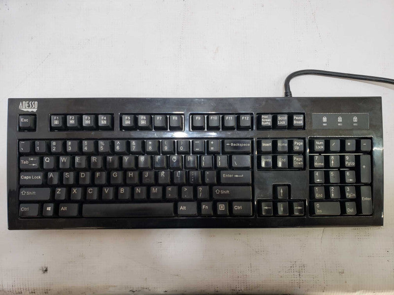 Adesso Black Click Clicky Wired Keyboard MKB-135B Built in USB hub GRADE A [
