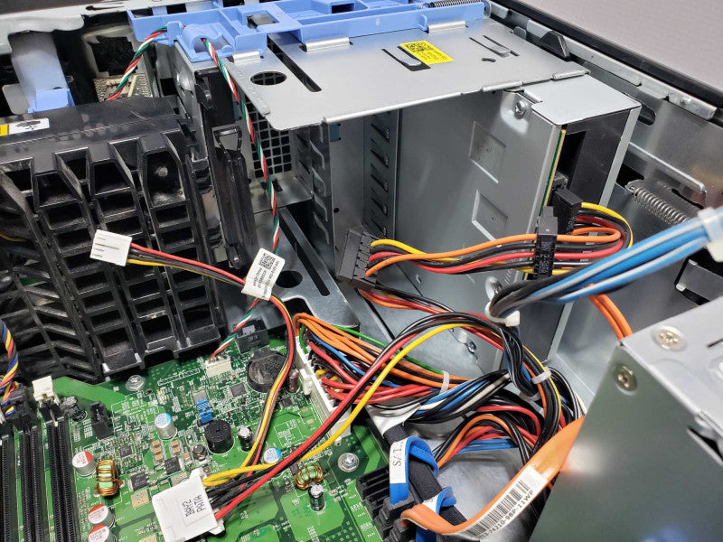 DELL Precision Workstation T3500 Xeon W3540 2.93GHz 8GB DDR3 DVD [