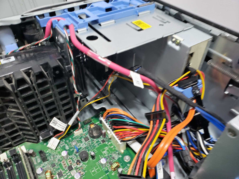 DELL Precision Workstation T3500 Xeon W3503 2.4GHz 4GB DDR3 Nvidia NVS 295 [
