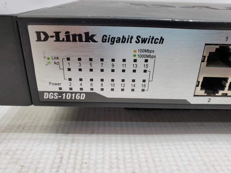 D-LINK DGS-1016D 16 Port Gigabit Ethernet Switch w/ Ears )