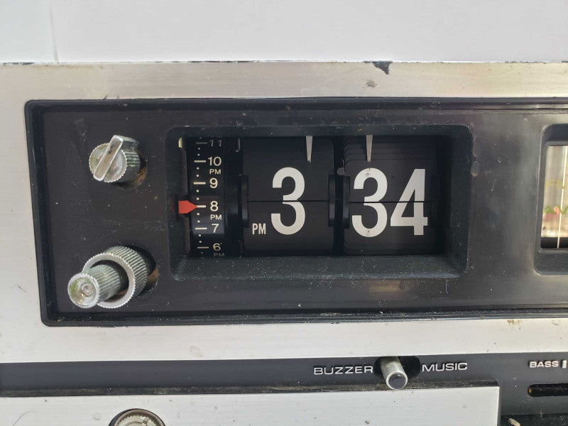 Vintage Rare Soundesign AM FM Stereo Clock Radio Model 3933 Vintage Flip Clock [