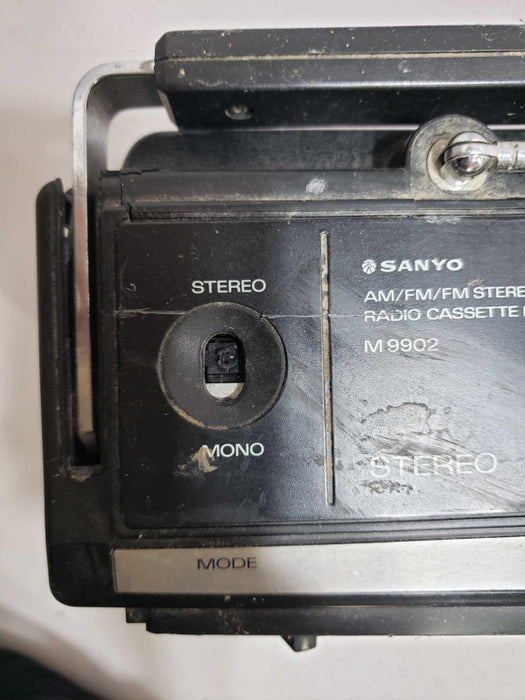 Sanyo AM/FM Stereo Radio Cassette Recorder M9902 [
