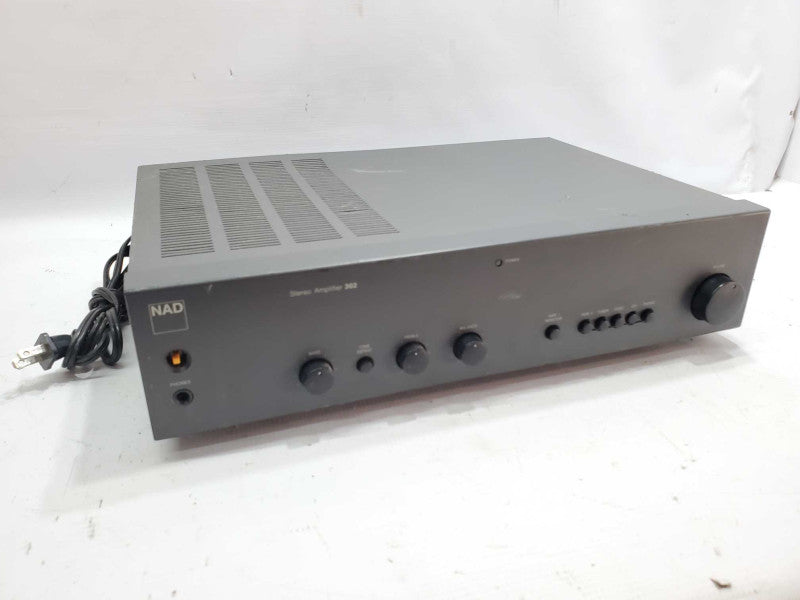 NAD Stereo Amplifier 302 |
