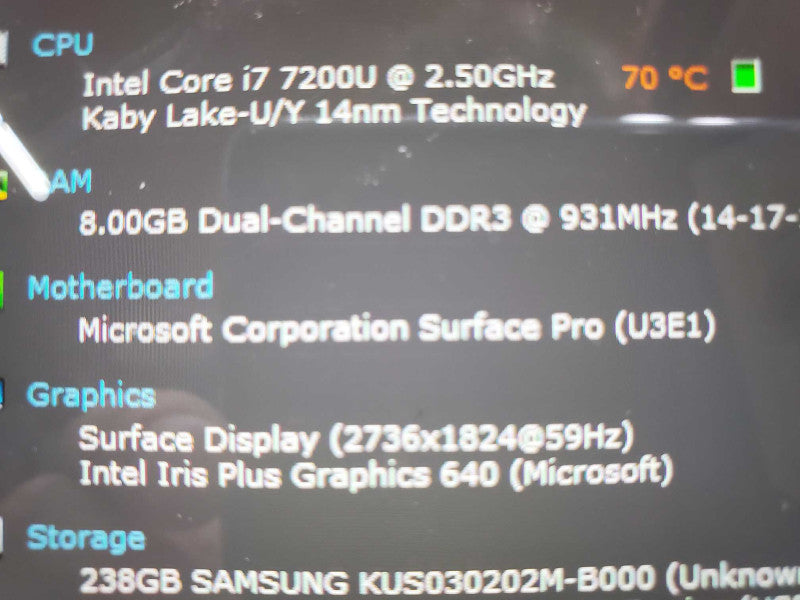 Microsoft Surface Pro 5\ti7-7660U\t8GB RAM 256GB Storage |